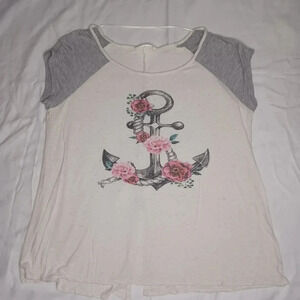 Threads studio T-shirt